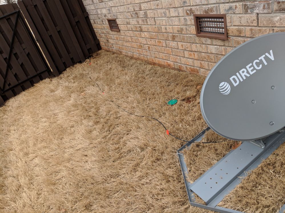 ‎Is the Direct TV Antenna supposed to be on the ground? DIRECTV